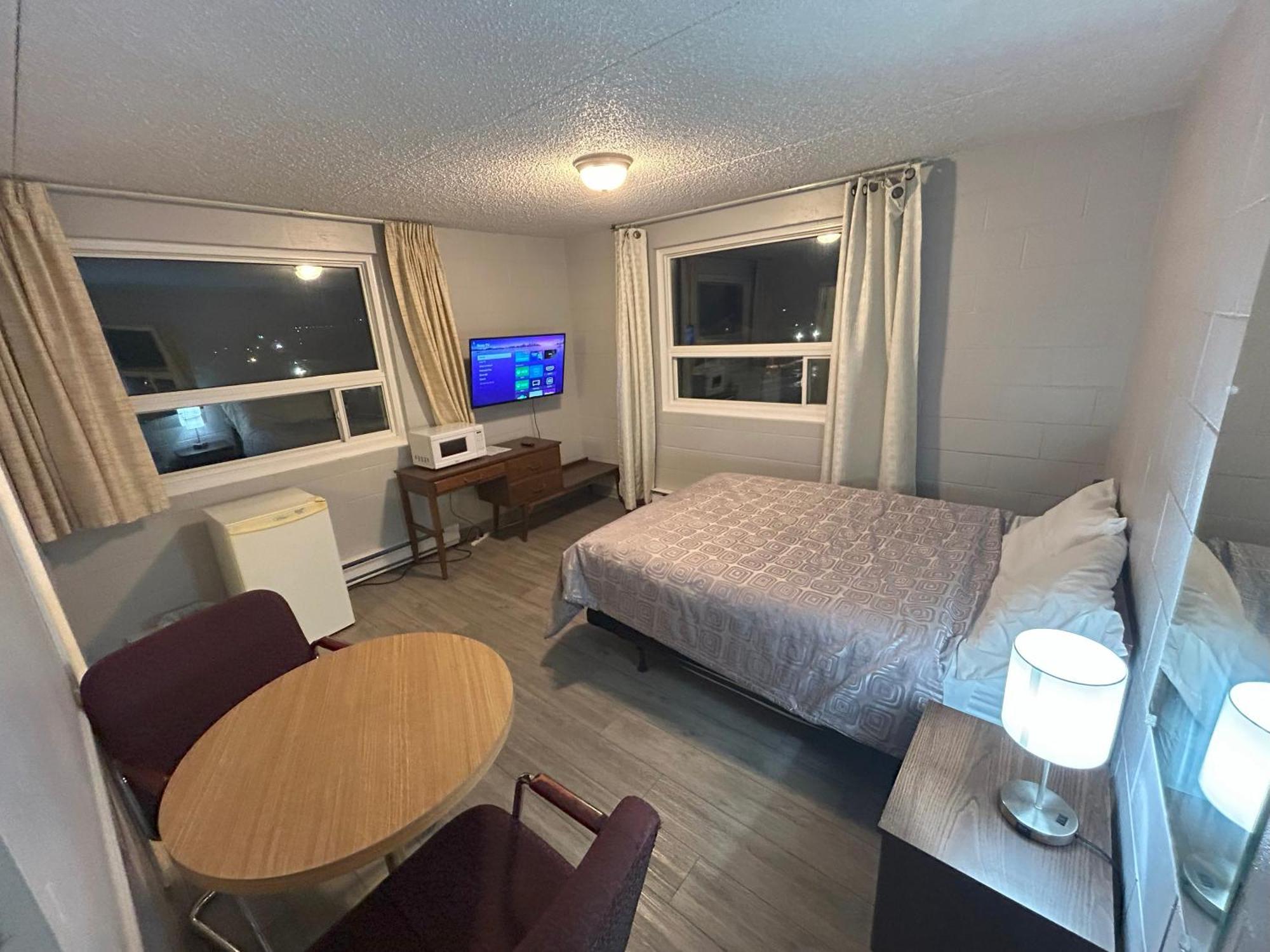 Relax Motel Thunder Bay Room photo